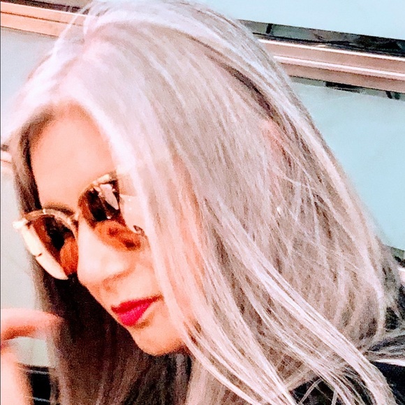 Meet your Posher, Sheila - Picture 9 of 10